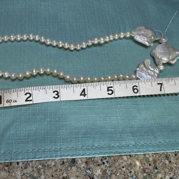 Necklace Beaded, Large Baroque Square, With White Round Earls, Clasp Silver.! - Picture 10 of 10